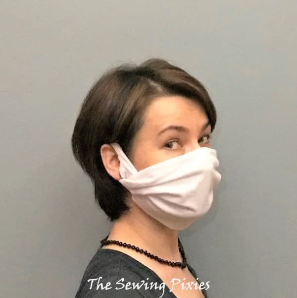 Learn how to make a no-sew face mask with at home materials!