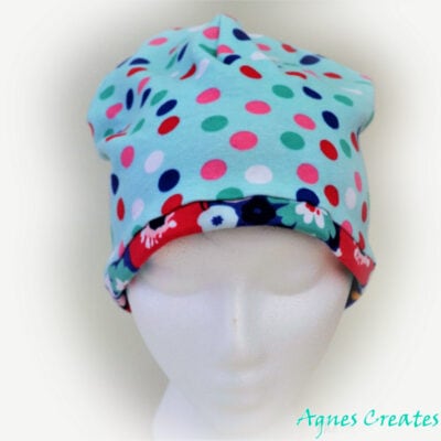 Follow my free beanie hat sewing pattern and learn how to sew reversible hat for your child! Free tube scarf sewing tutorial included!