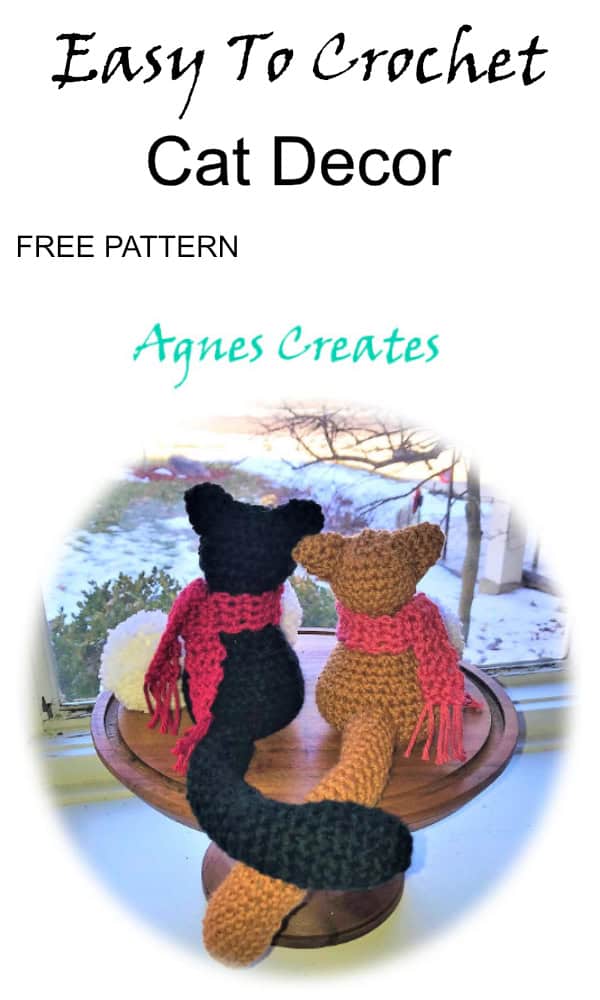 Get a cat crochet pattern and learn how to crochet cat decor! A perfect Valentine's Day crochet pattern idea!