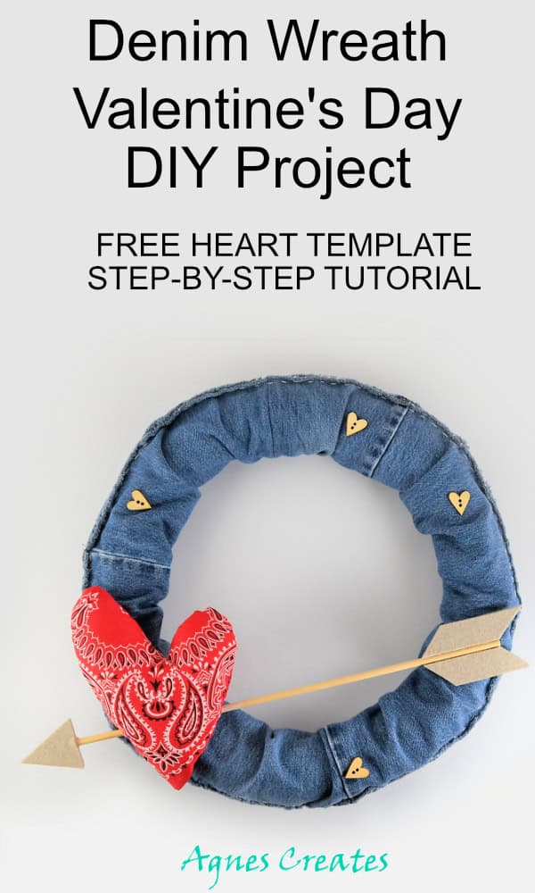 Great DIY Valentine's Day decor idea! Make a denim wreath ot of old jeans! Also, country style decor idea. 