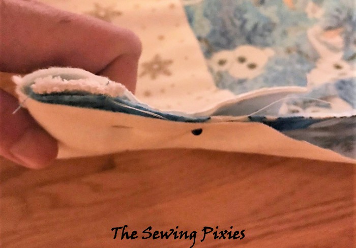 Follow an easy DIY twin duvet cover tutorial and learn how to sew a twin duvet cover!