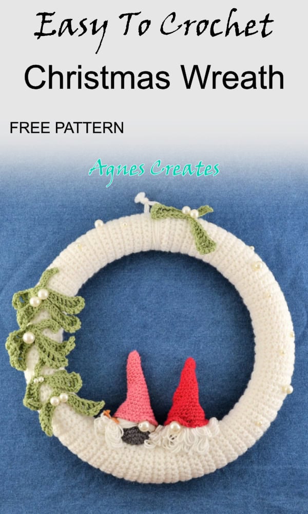 Learn how to crochet christmas wreath! Its easy to follow a nd free christmas pattern!