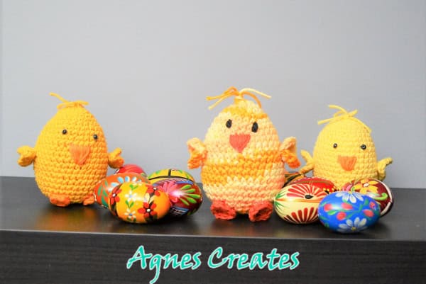 Follow my egg chick crochet pattern free! It makes a perfect crochet Easter decor idea! Free egg crochet pattern included!