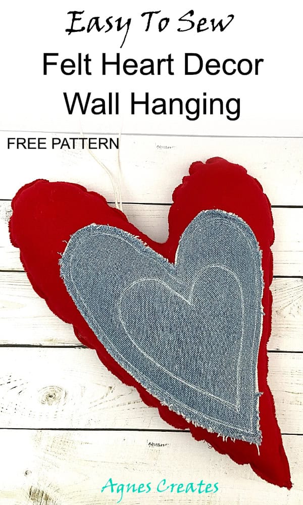 A Felt Valentine's Day Decor DIY! Fabric heart sewing pattern free PDF download.