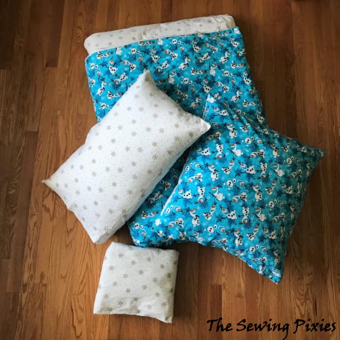 Follow easy DIY twin duvet cover tutorial and learn how to sew a twin duvet cover!