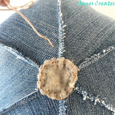 Upcylce your old jeans into pumpkins! Free pumpkin templates included!