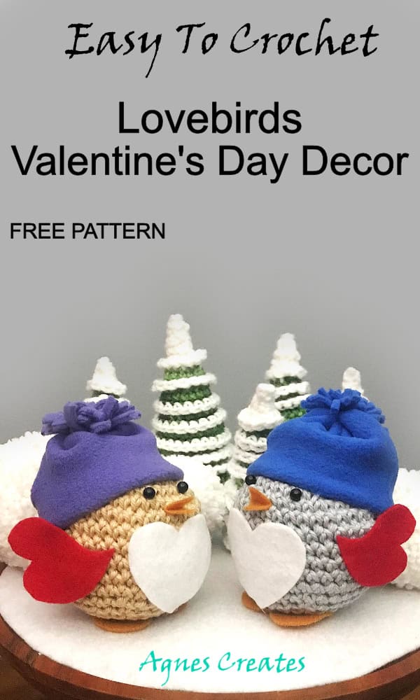 Crochet a Valentine's Day decor! Free lovebird pattern included!