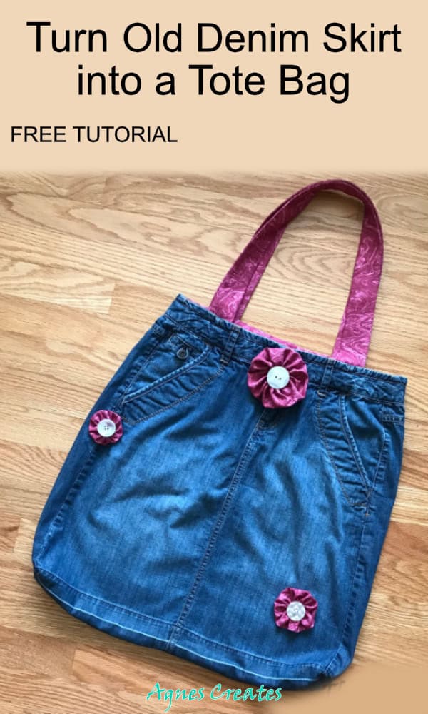 Learn how to upcycle old denim skirt into a tote bag! Follow free tutorial on turning jean skirt ito a bag with lining!