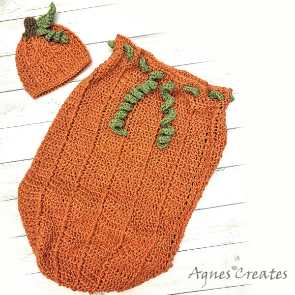 Follow my pumpkin baby cocoon crochet pattern to make a handmade gift for a new baby! Perfect pumpkin costume crochet idea for a photo shoot!