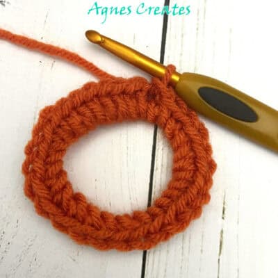 Learn how to crochet pumpkin lantern! Free fall crochet table decor.