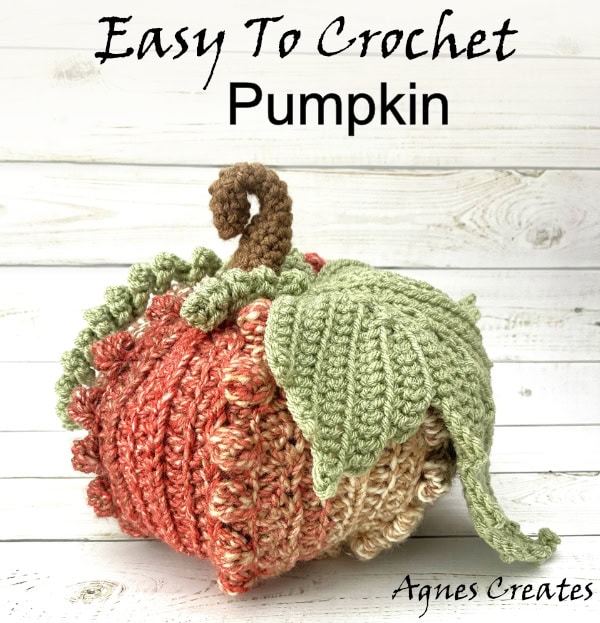 Follow my free pumpkin crochet pattern to crochet rustick fall decor! Free pumpkin leaf crochet pattern included!